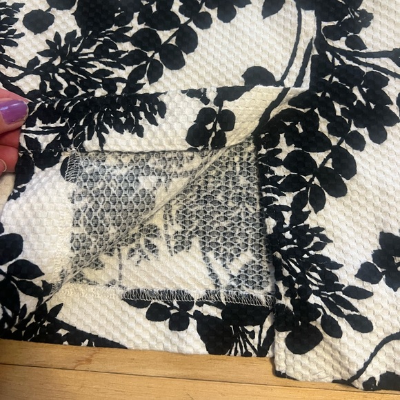 Talbots Women’s Floral Bold White/Black Pencil Skirt Cotton Graphic Zipper 12 - Picture 9 of 10